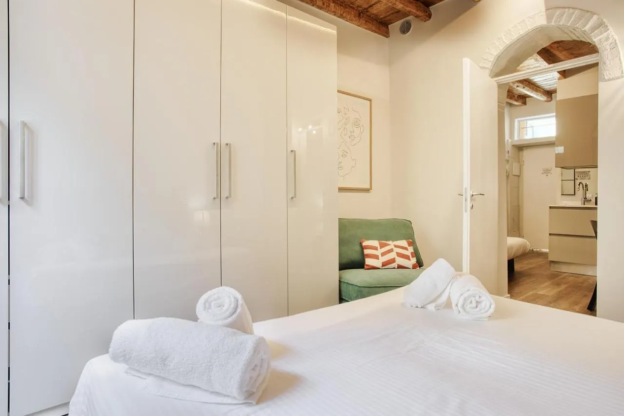Joivy Delightful 1-Bed Flat In The Centre Of Milan Διαμέρισμα